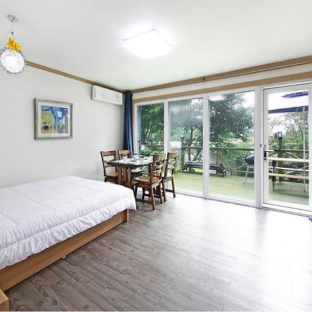 Hongcheon When You Are There Pension Экстерьер фото