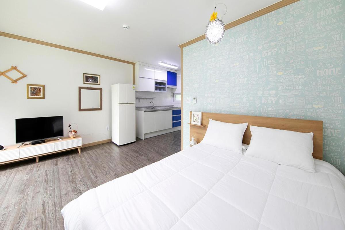 Hongcheon When You Are There Pension Номер фото