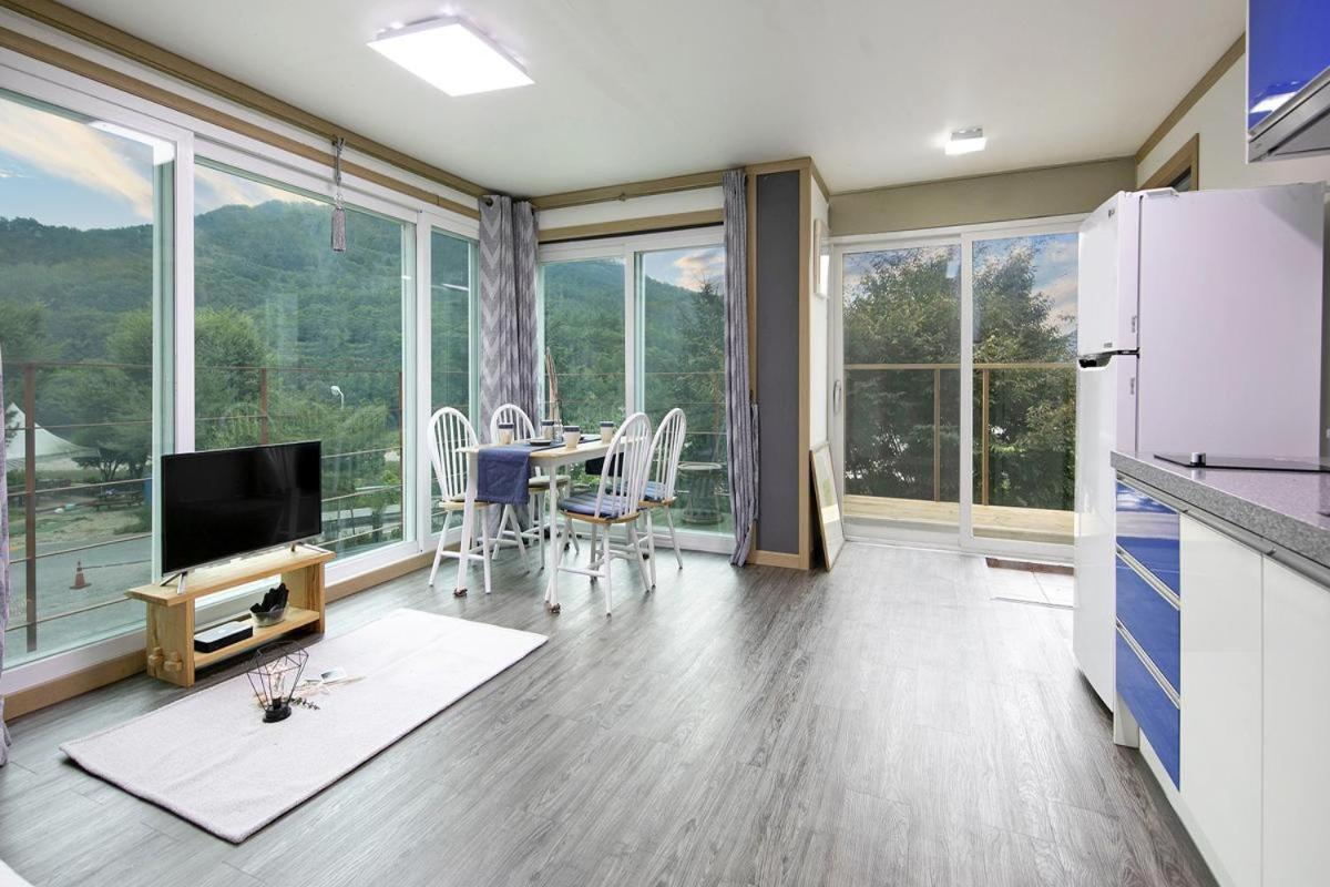 Hongcheon When You Are There Pension Номер фото